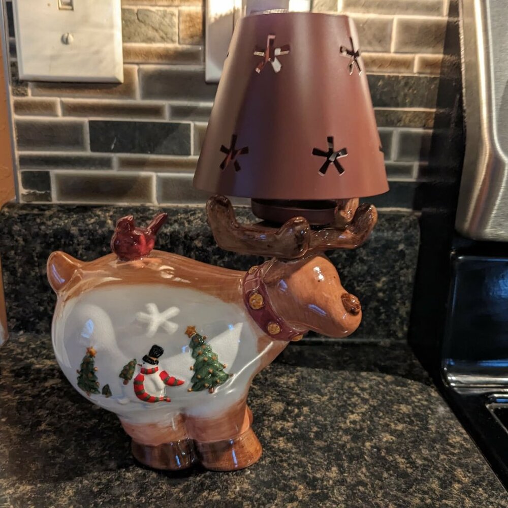 Russ Berrie & Co. Reindeer Tea Light Holder Lamp Style - Christmas - EUC